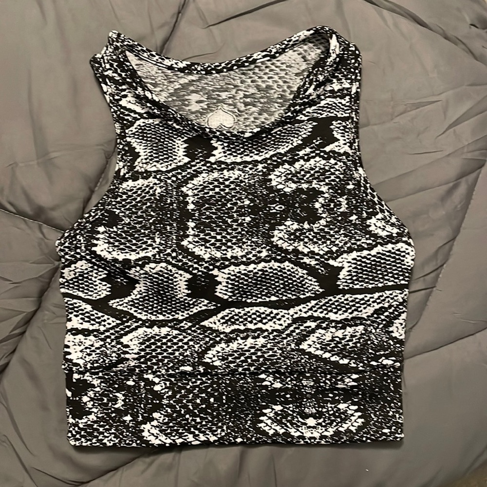 NEW Woman’s sports bra/tank top